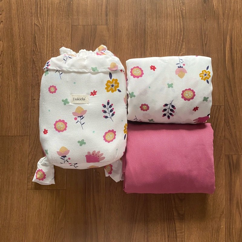 preftyc's tweet photo. CANTIKKU MERAPATTT!!

Aku nemu mukena lucu dari toko2 ini, cuttingannya manis banget dan warnanya kalem-kalem. Dipake ibadah jadi makin nyaman tapi tetep aesthetic 🤍 https://t.co/c2TcSnEcK6