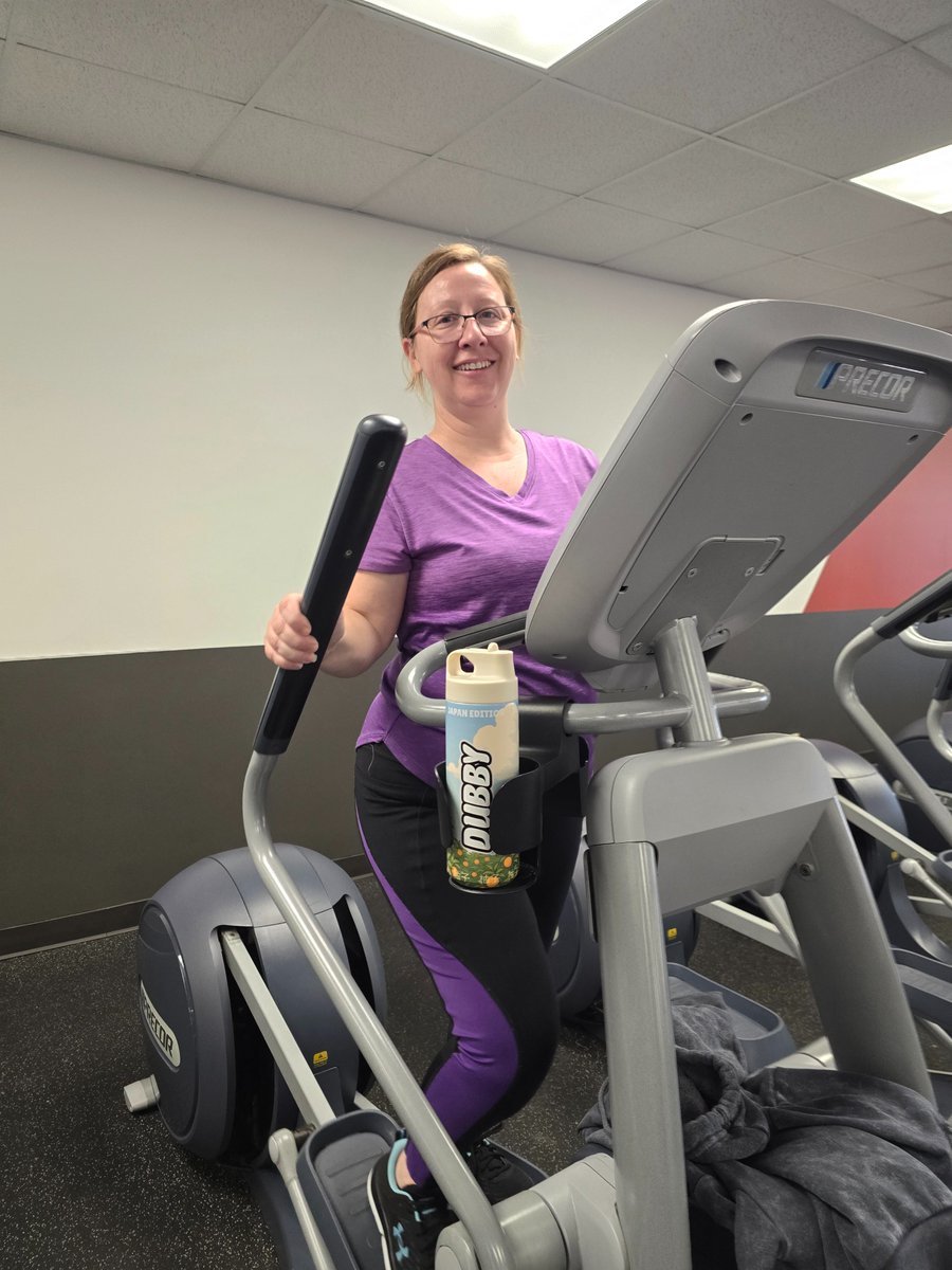 erocbaby82's tweet image. Honey Pie and me both at the gym!! Started the a.m. with some blessings. Rocking that DUBBY HYDRO, Grapefruit Citrus blend!! Cause @DubbyEnergy ain't just for gaming baby!! Good morning and #onelove @kick @kickcommunity @TeamInspire__  @DubbyEnergy kick.com/erocbaby82