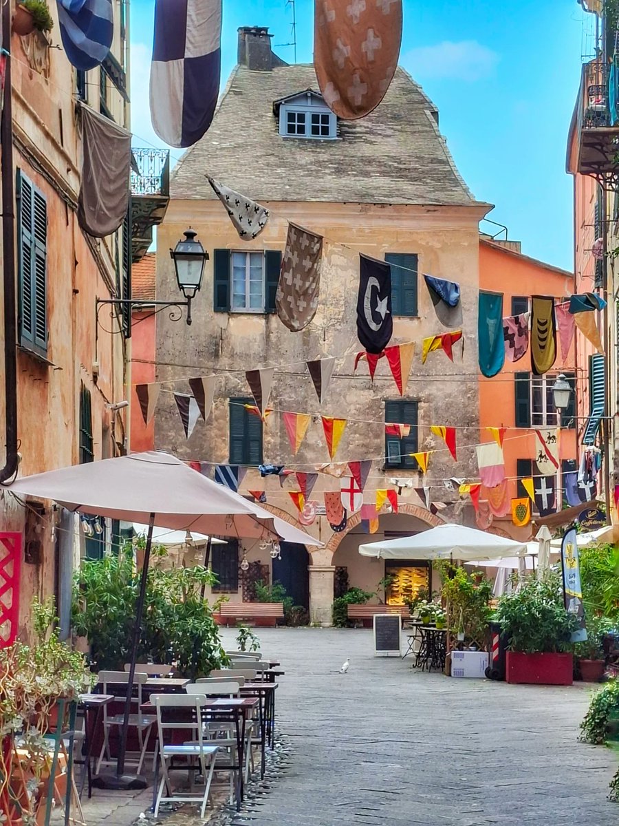 visitriviera's tweet photo. The picturesque Finalborgo, one of the most beautiful villages in Italy! Here you can discover...
🎯 https://t.co/HR9BteuYBD
📍 Finale Ligure
📸 claudiaphotosartandnature
🔖 #liguria #visitriviera #liguriadinverno☕️ #iloveliguria #italia #italy #finaleligure #rivieradellepalme https://t.co/kdAxifvuTA