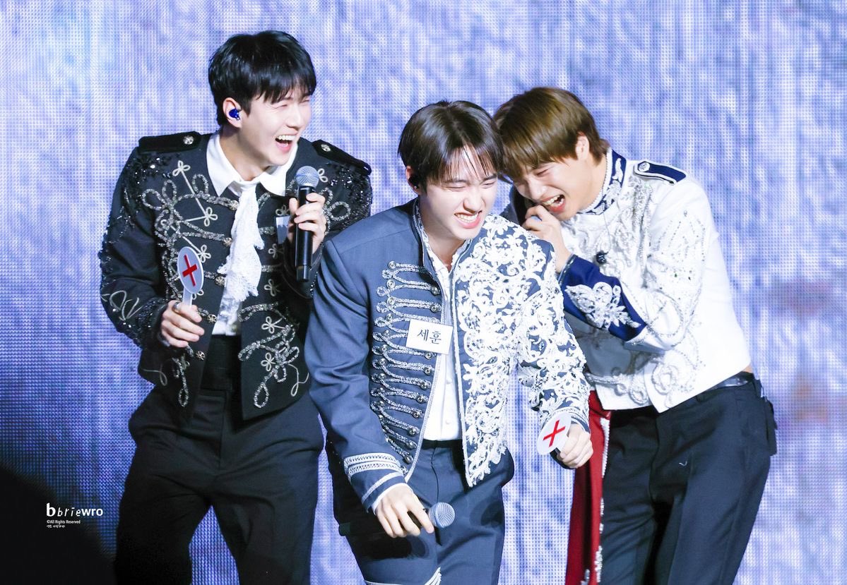 this EXO maknaes line 😭😭😭😭😭