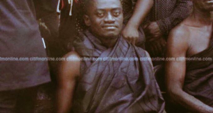 Telecom companies waiting for the road to be constructed so that they break it to connect their underground wires 😂😂