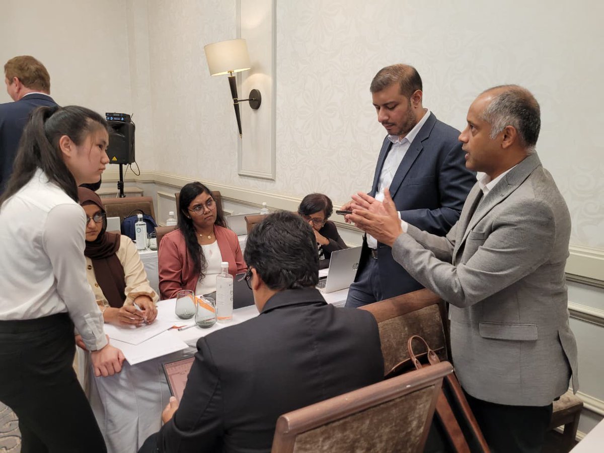 Intl Economics Ltd tweet media