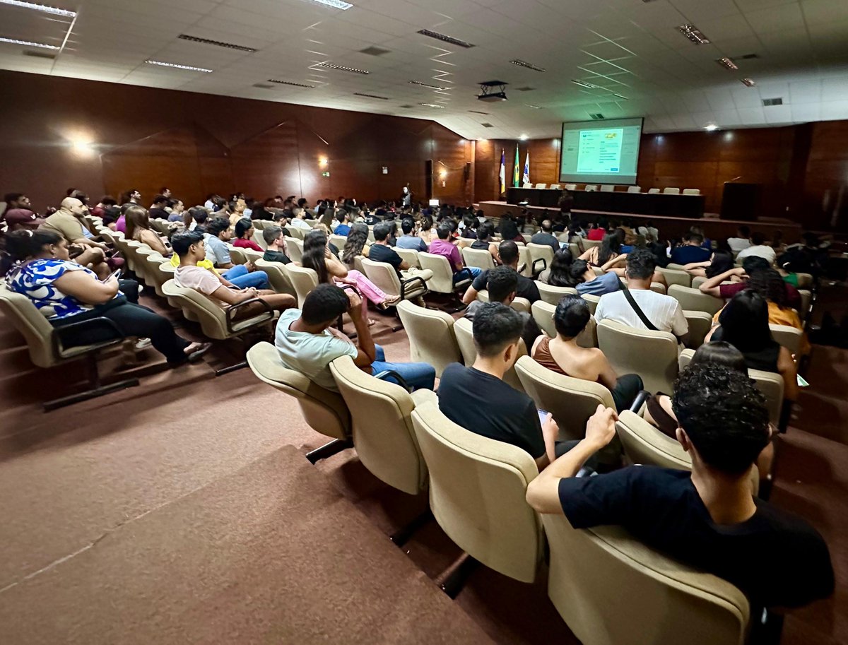 #Oportunidade

🚀 Prefeitura de Palmas oferece cursos gratuitos de IA e Social Media para jovens, com kit, alimentação e auxílio-transporte incluídos