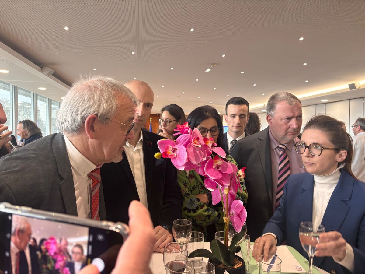 Medef Val d'Oise tweet media