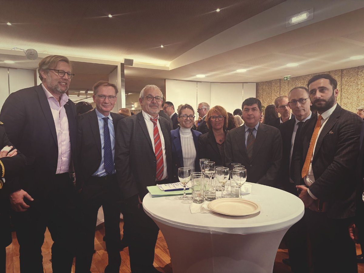 Medef Val d'Oise tweet media