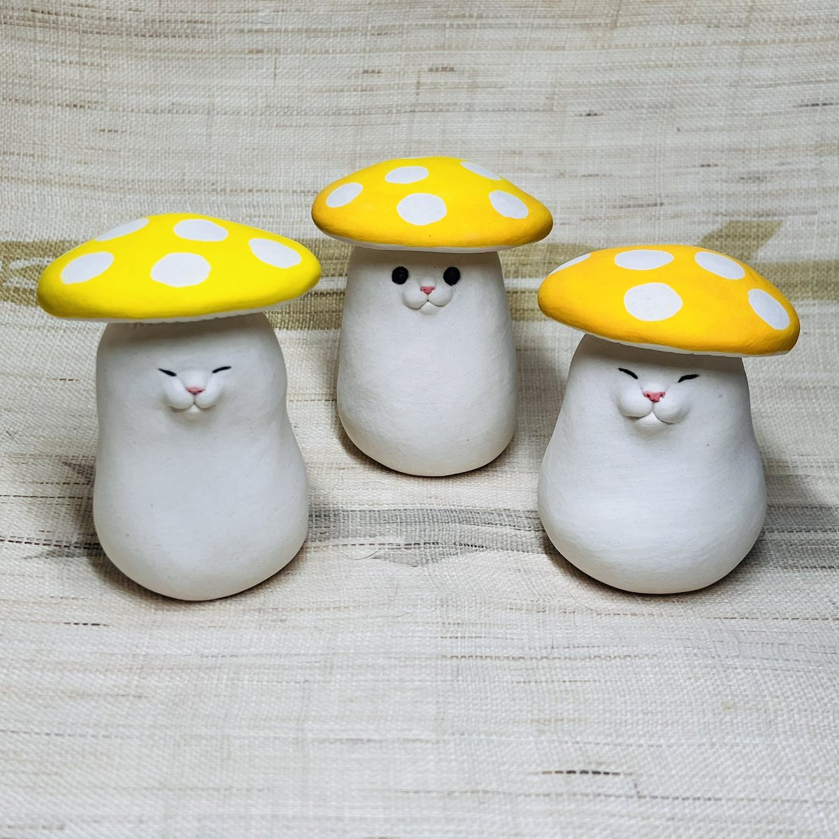 黄色キノコねこちゃんも追加作成。
色を混ぜて微妙に色違い。
#てづバ