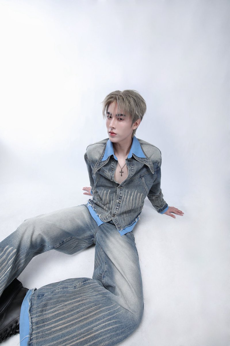 ทุกคนจ๋า แอดฝากทุกคนสนับสนุนนิวตั้นหรือพี่เท็นคนเก่งด้วยนะคะ  🥺💖🤭🤭

Ig : instagram.com/newtxnx?igsh=M…

Tiktok :tiktok.com/@newtxnx92?_r=…

X :x.com/1998snt
@1998snt

BEMYPLAYERTWO 1ST STEP

#บวงสรวงซอโซ่ล่ามธีร์