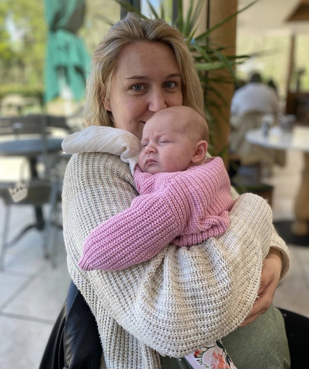 missfortytwo's tweet image. My beautiful daughter is 33 today, she is the most incredible human being, a brilliant sister, daughter, Mum, wife, and the most caring, funny, gorgeous person you could ever wish to meet, I'm so lucky to have her in my life ... #daughter #family xx