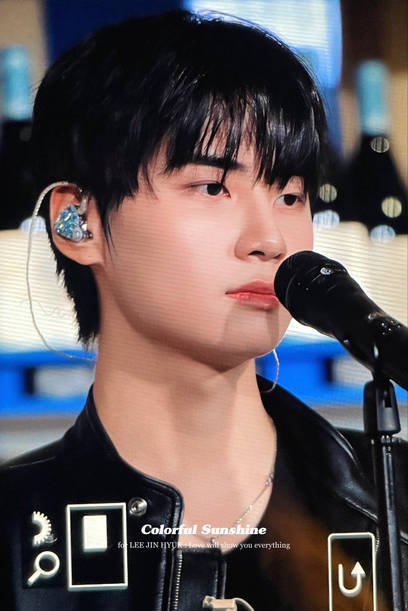 260220 오랜만이야 잘 지냈니?
#이진혁 #LEEJINHYUK #브이태양