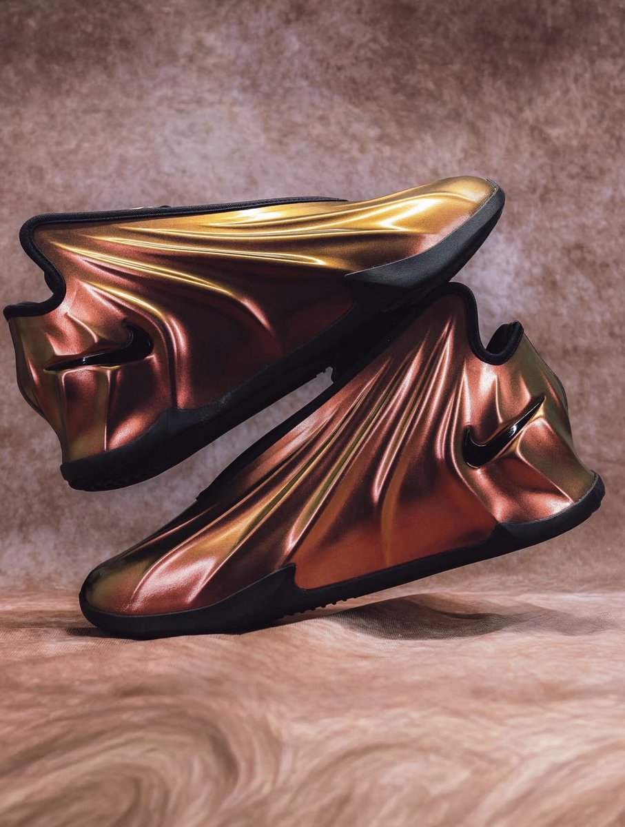snkr_twitr's tweet photo. AD: LIVE in about 15mins 
Nike G.T. Future 'Metallic Red Bronze'

Footlocker https://t.co/aK0KcZFclD
Grinmore https://t.co/YiqPKciMVN
SNKRS US https://t.co/FPsifcN237
DTLR https://t.co/0UE2zfZRMn https://t.co/dDvBdHdAgN