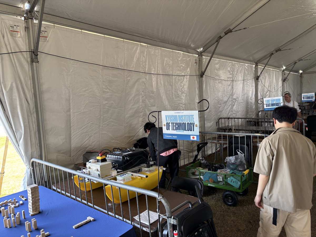 Roboboat2026
1日目

今日は大会のチェックインと整備で終了しました！

本当はセーフティーチェックまで受けたかったのですが、待機チームが多すぎて受けることができなかったのが残念です💦