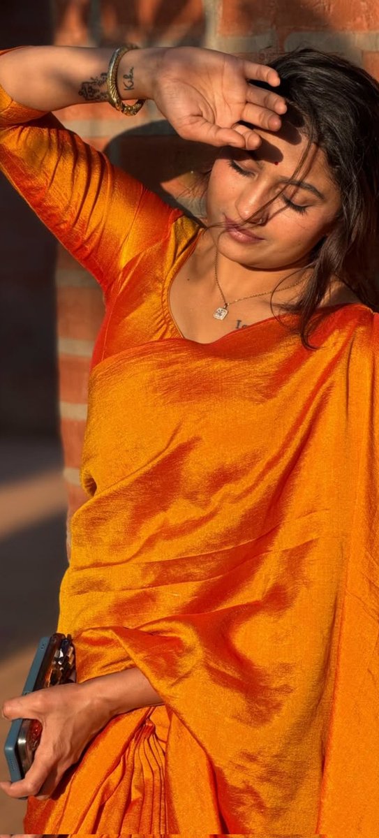 Lovely_Queens1's tweet image. #SanamJoshi