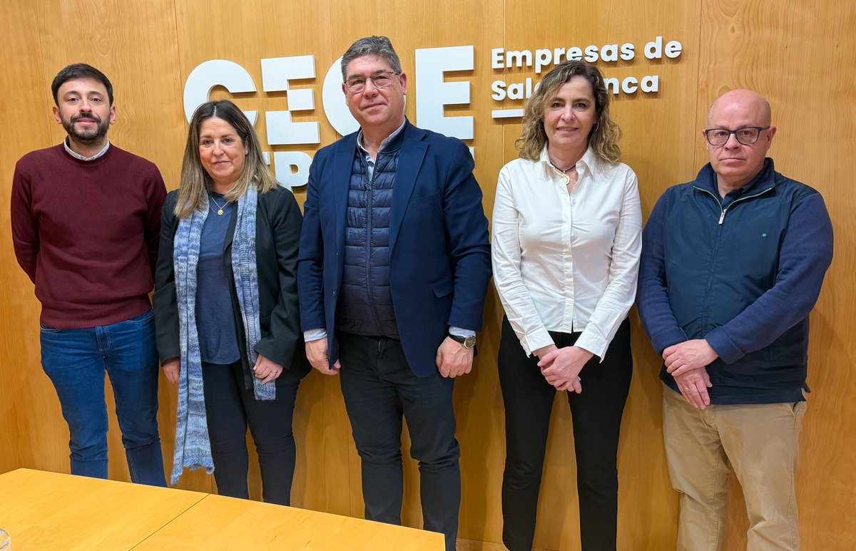 PSOESalamanca's tweet photo. ❌ La pérdida de autónomos en Salamanca y Castilla y León es un grave problema y una triste realidad.

✅ Apoyar al emprendimiento y a la pequeña y mediana empresa es clave para el desarrollo de nuestro territorio.

🔴 Y el PSOE siempre luchará por ello. https://t.co/FzsQs9mvmI