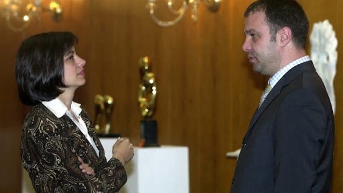 KubratK45617's tweet image. RT @Bebo_debel: Старото се уволнява, зайците реват. Приемственост