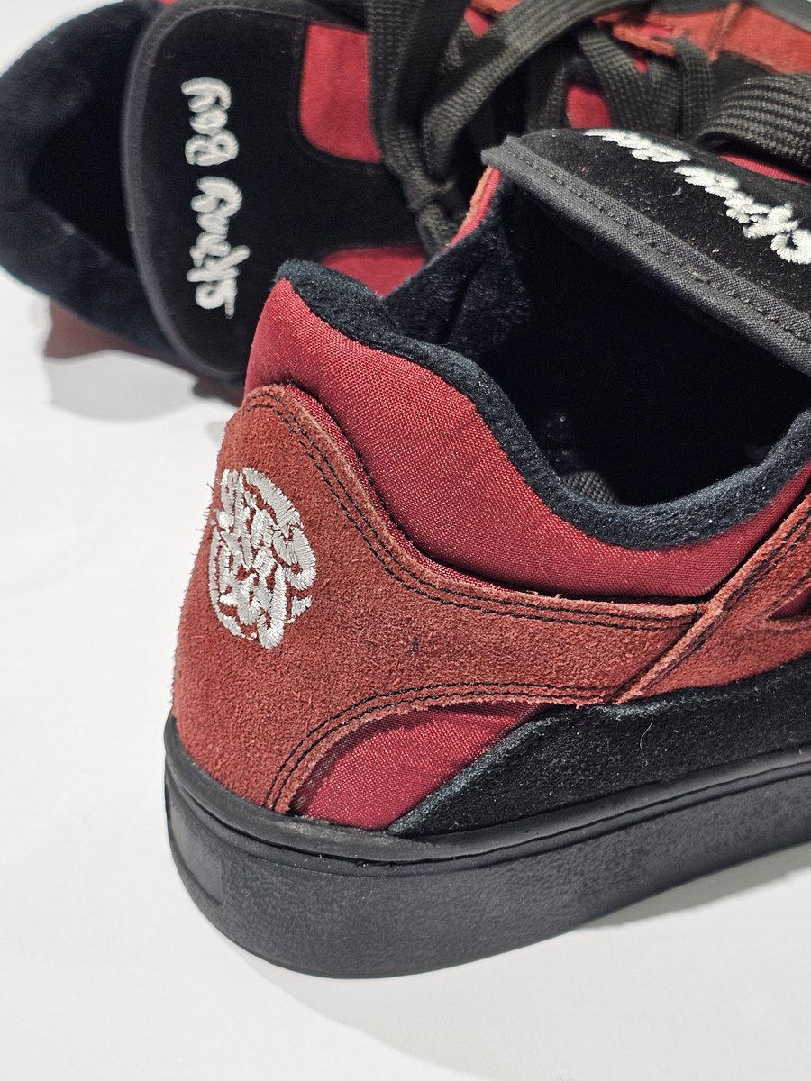 Agenda disponible ✅️ entregas para marzo, 
( skinnyboy.co catalogo )

Solicita tu pedido 🥰