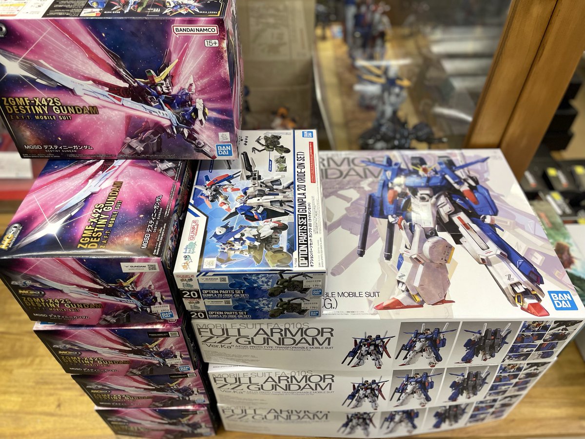 明日21日発売のバンダイ新商品です ※1家庭どれか1個までの購入とさせて