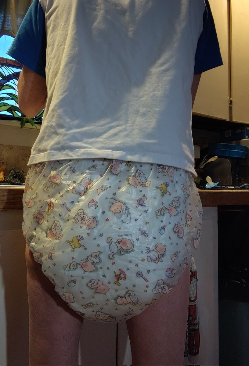 Maine Diaper boy tweet media