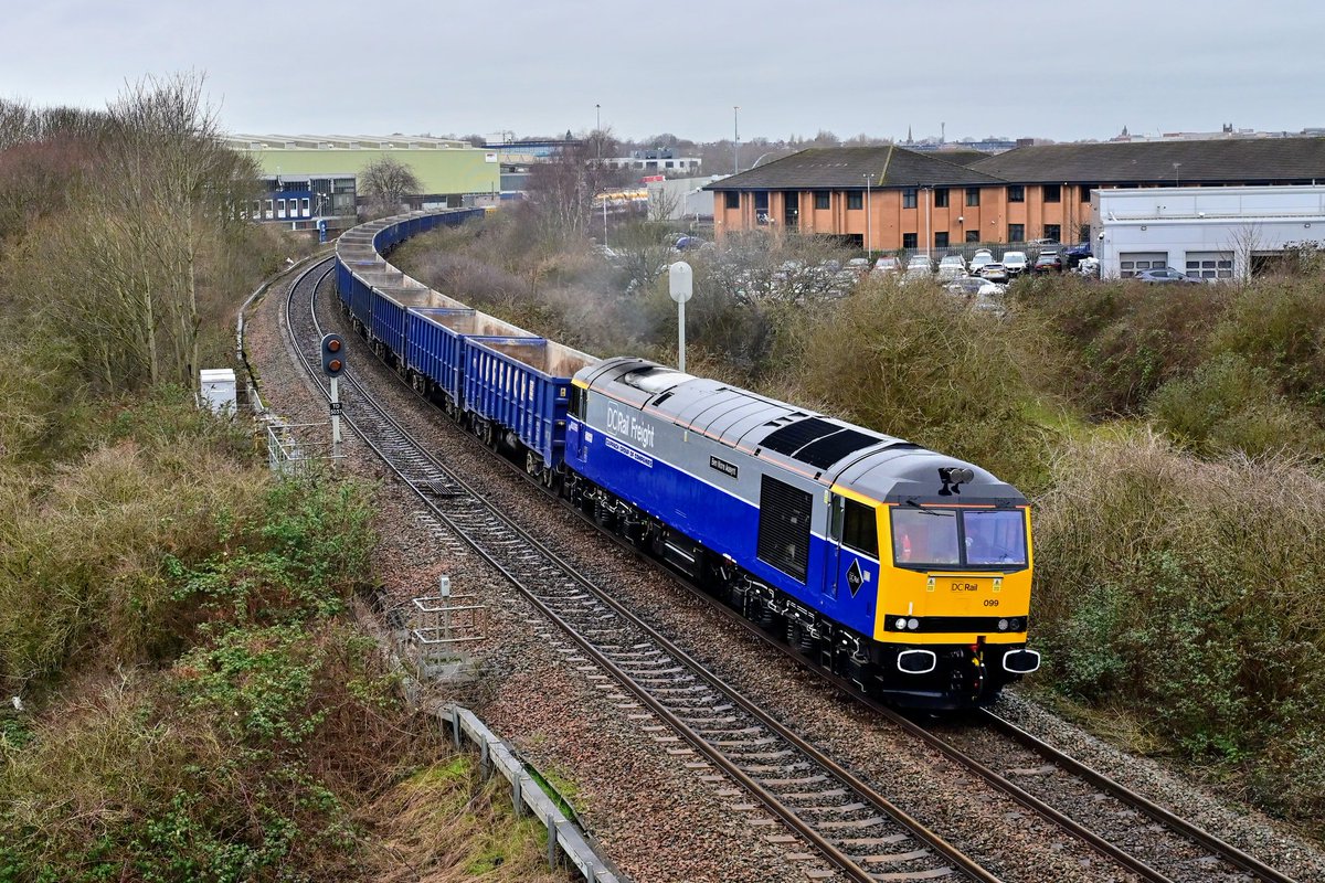 Joshua 🏳️🌈 tweet media