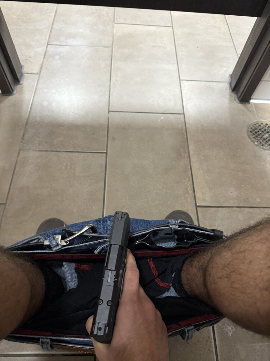 A ver #cabrones, ni uno puede #cagar tranquilo, al próximo que #se asome se lleva #sorpresa 🤬🤬🤬🤬🤬😡😡🖕🖕🖕🖕🖕🖕🖕