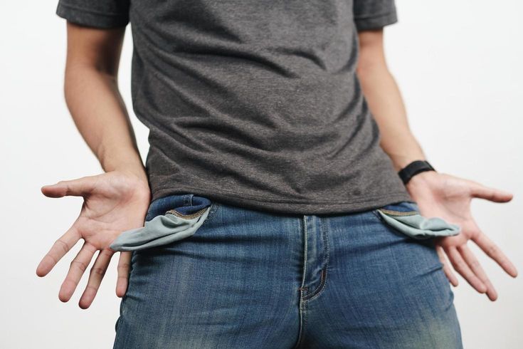 Why is it that when you’re broke,
that’s when all your problems decide to assemble? 😭

Let's hear your thoughts 💬 in the comment section 
RT 🔄