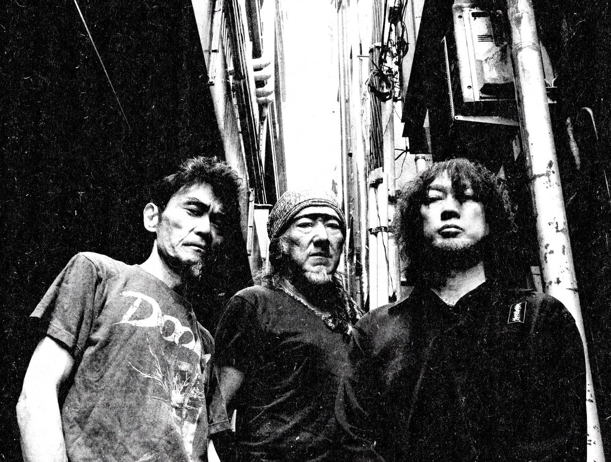 official_doom's tweet image. いよいよ明日（2/21）から全国ツアー"APOCALYPSE" Release Tour 2026スタート!!

・2/21（土）千葉LOOK（w/KANDARIVAS）
・2/22（日）横浜F.A.D（w/SABBRABELLS）

当日券あります。是非!!