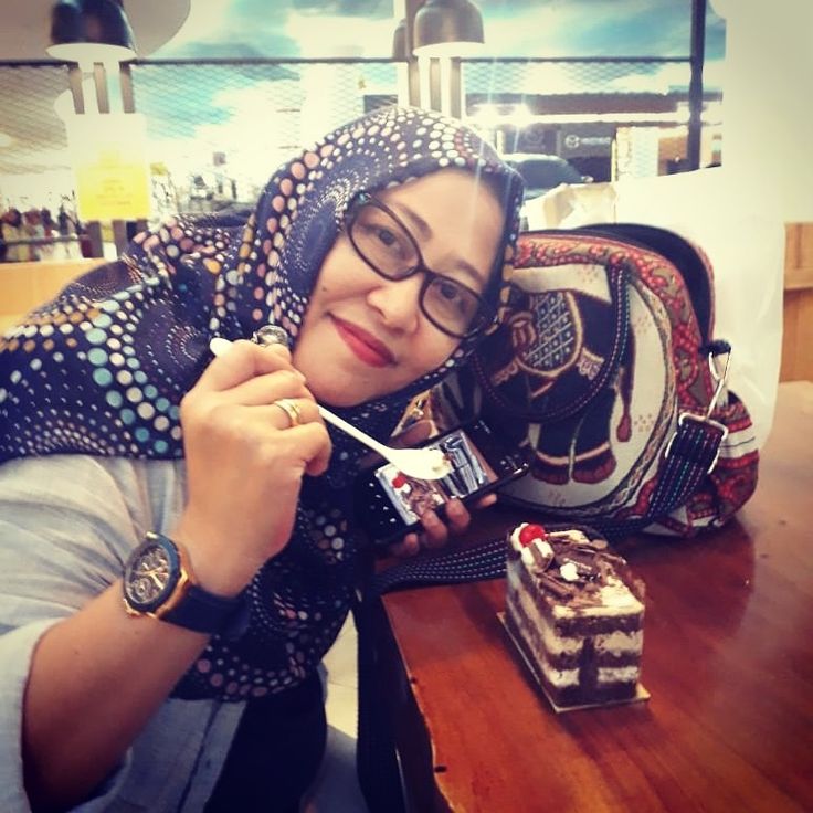 verawati_real's tweet photo. retwet foto yg aku sematkan nanti aku tf 1 jt 500 bisa lewat bank atau e wallet https://t.co/T8FaXgE5I4