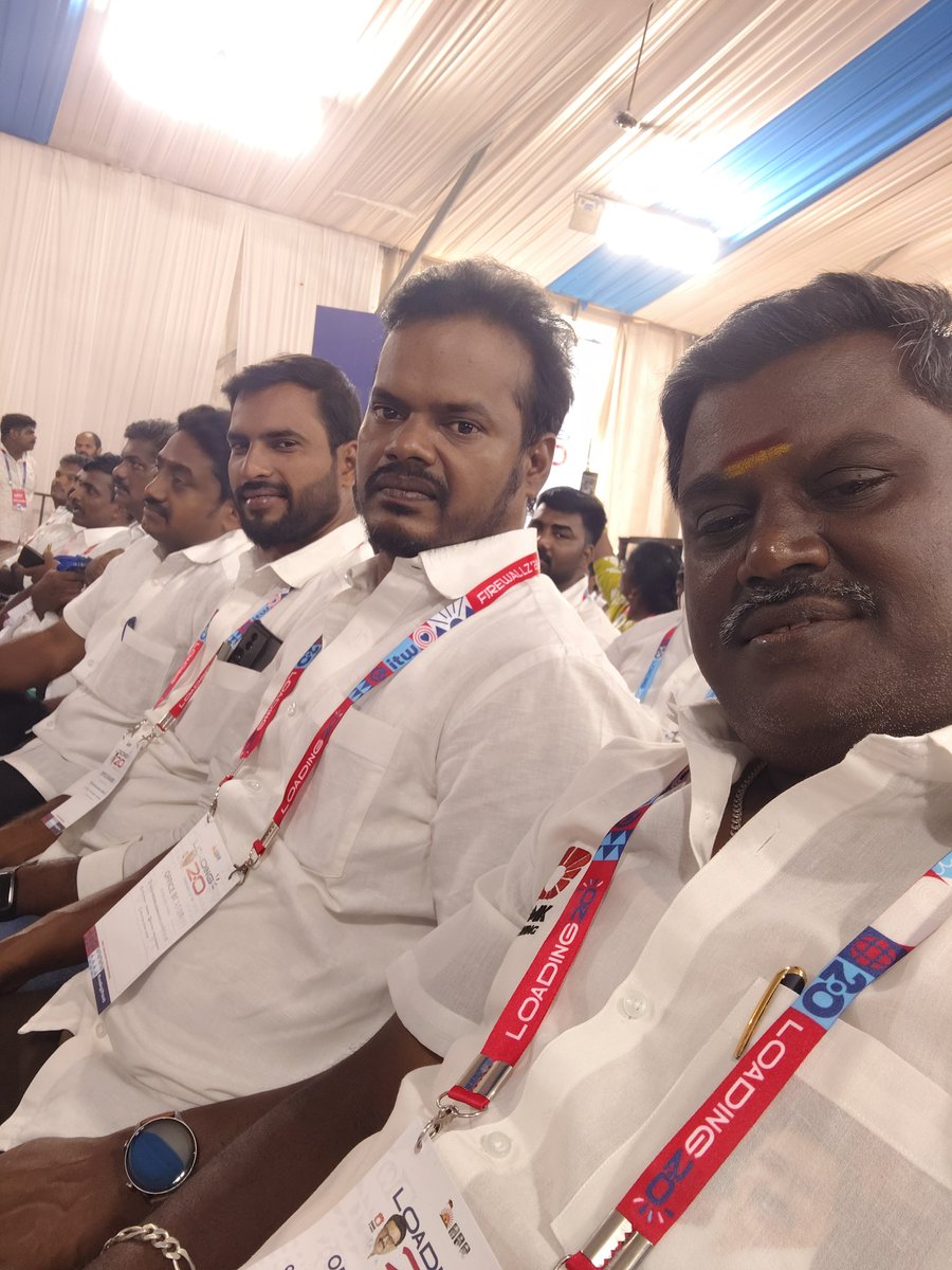 1979Saravana's tweet image. #நந்தனம் #YMCA_மைதானத்தில்..

#Loading2Point0 #DMKITWing @highlight