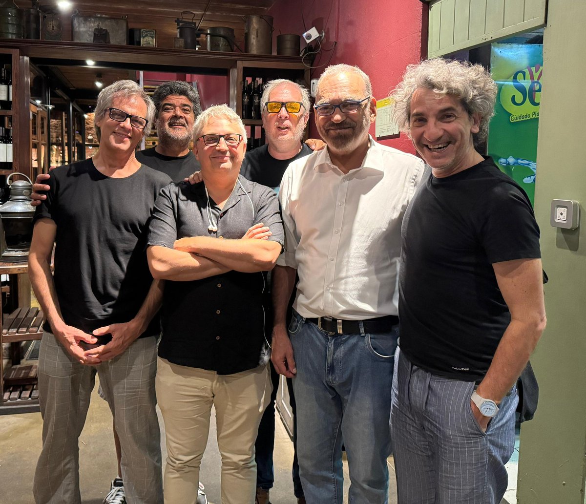 Humanos en la Rosada tweet media