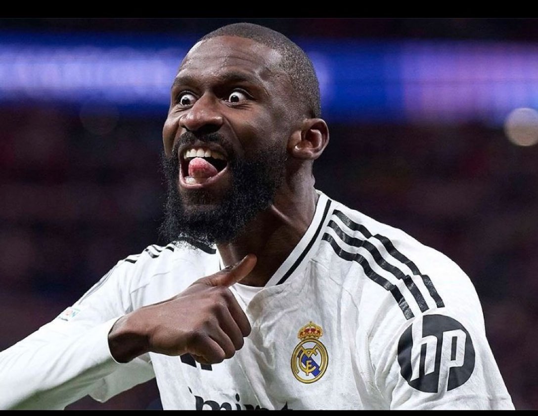 La <a href="/UEFA/">UEFA</a> demostró que hay un equipo de fútbol y un color de piel que tienen permitido todo sin consecuencias. 

Pueden hacer lo de la foto sin consecuencias, pueden hacer saludos nazis como Vinicius sin consecuencias o pueden decirle al rival que lo mataran en la calle como