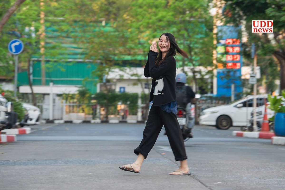 ถอดกำไล EM แล้ว ขอให้สดใสแบบรอยยิ้มนี้ไปทุกๆ วันนะคะตะวัน 🌻