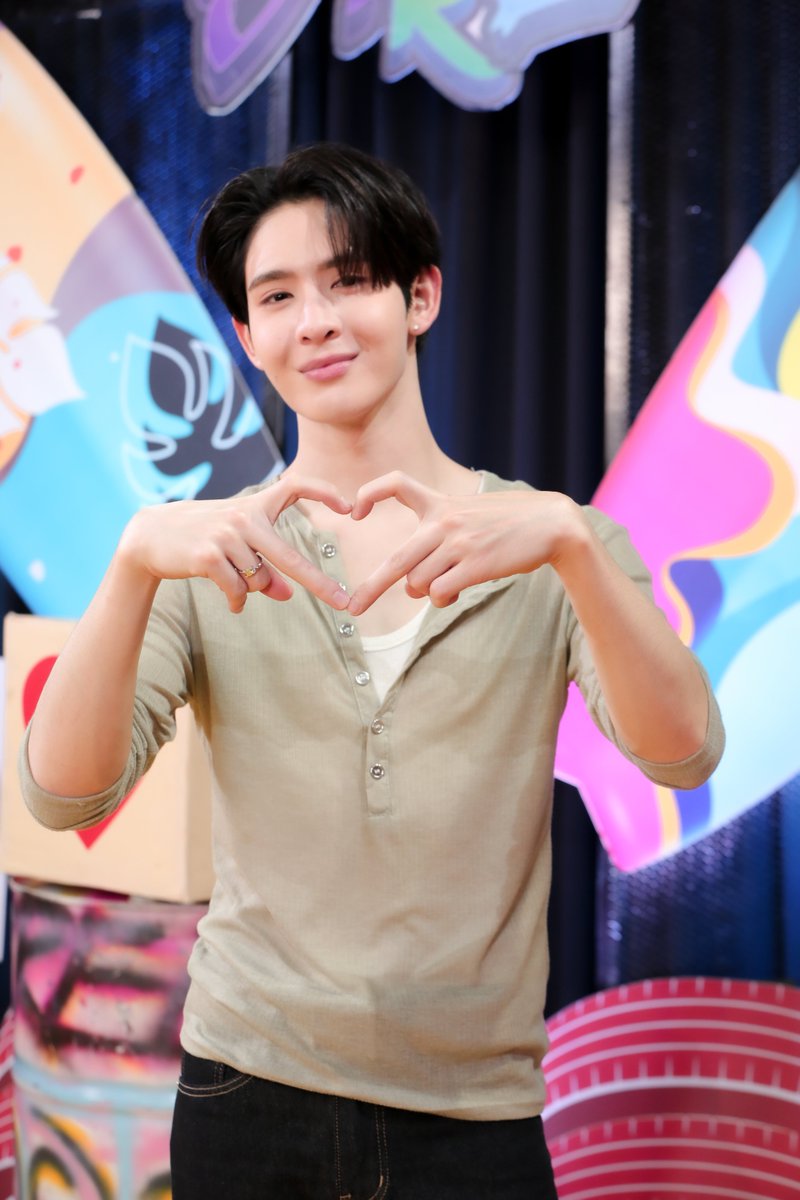 เด็กคนนั้น                                                    โตมาเป็น...เจมสุ 
#โตมาเป็นxDEXX