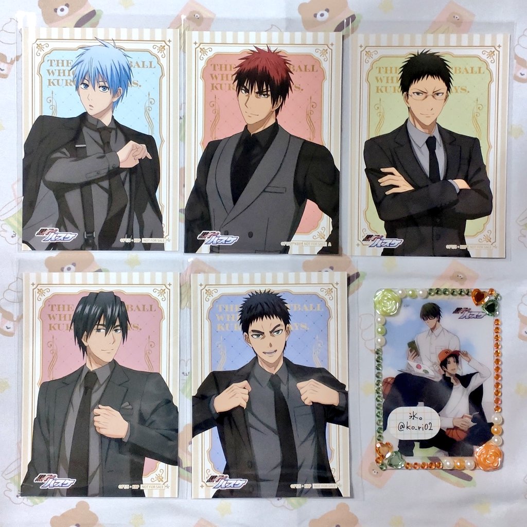 交換】 黒子のバスケ 黒バス 中外 JF2026 黒スーツ 缶バッジ ポラ