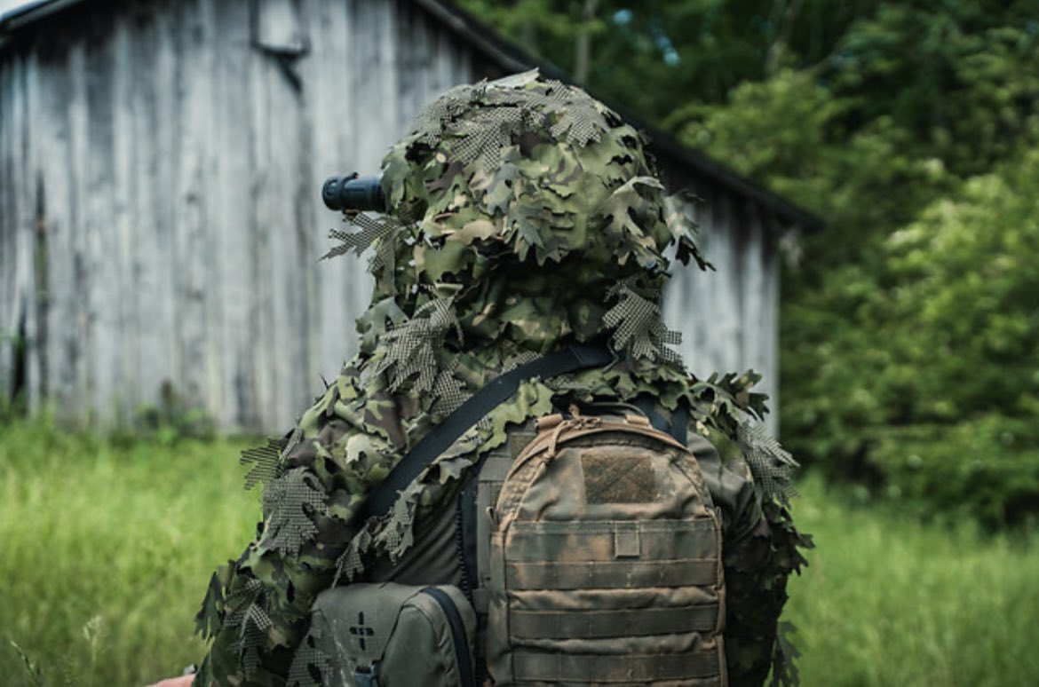 WETWRX WRAITH LT レイス LT 軽量ギリーフード

savanna.thebase.in/search?q=WRAITH

NIR処理が施された生地のコブラフードです。
プレートキャリアやバックパネルとの併用を前提にしたアサルトギリーとしてデザインされています。

LTは肘程度までの長さで活動を妨げません。