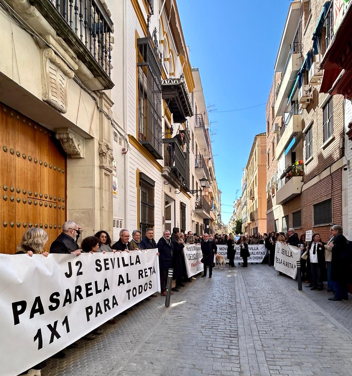 abogados_carmen's tweet photo. #diadelaJusticiaSocial ⁉️ #España #PasarelaAlReta1X1ParaTodos #AlRetaVamosTodos #20F #EnBocaDeTodos20F #Tardear20F #mañanero20F #EspejoPublico #Vamosaver20F #AlRojoVivo20F #20FebreroESPV #TE20F #YAS20F @HoyPorHoy #LaHora20F #TEM20F #TardeAR20F #ElAnalisisDN https://t.co/ICf0XWlYTq