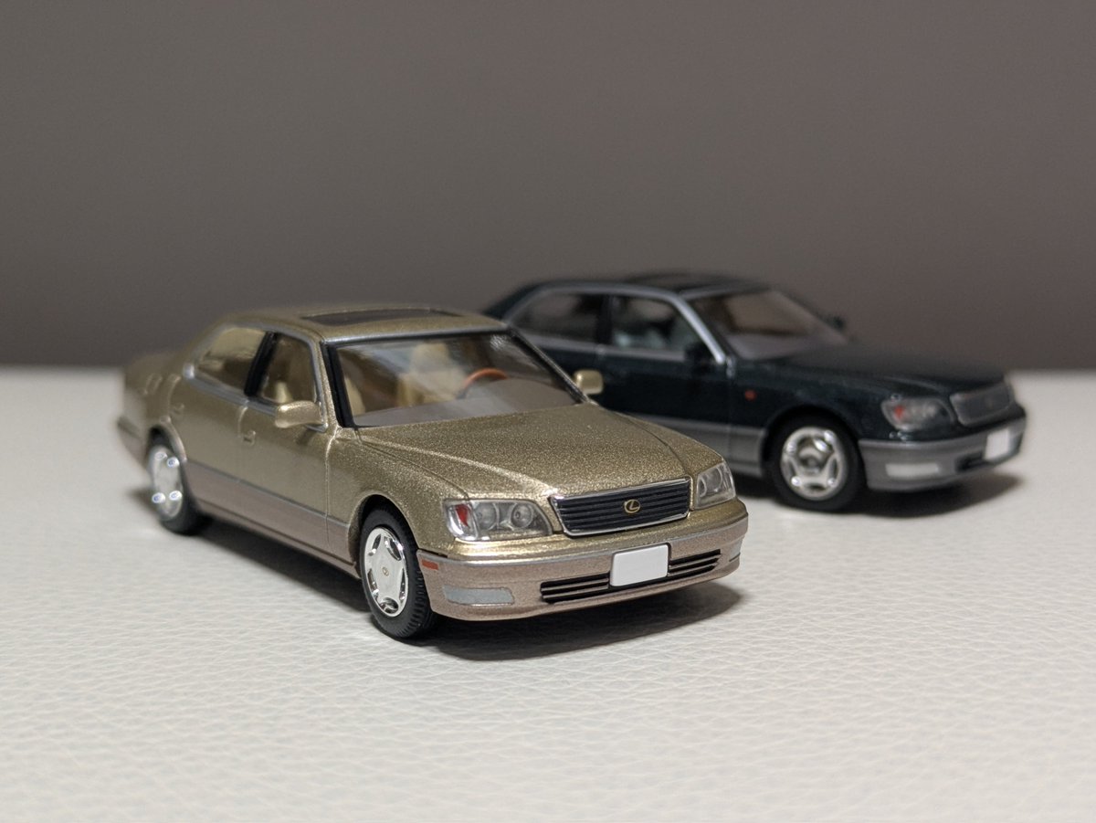 yuuki0825_WORKS's tweet photo. TLV アジア限定 レクサス LS400、買ってしまいました
まさかこんなに早くセルシオと並べられるとは https://t.co/Csh2zjEgJU