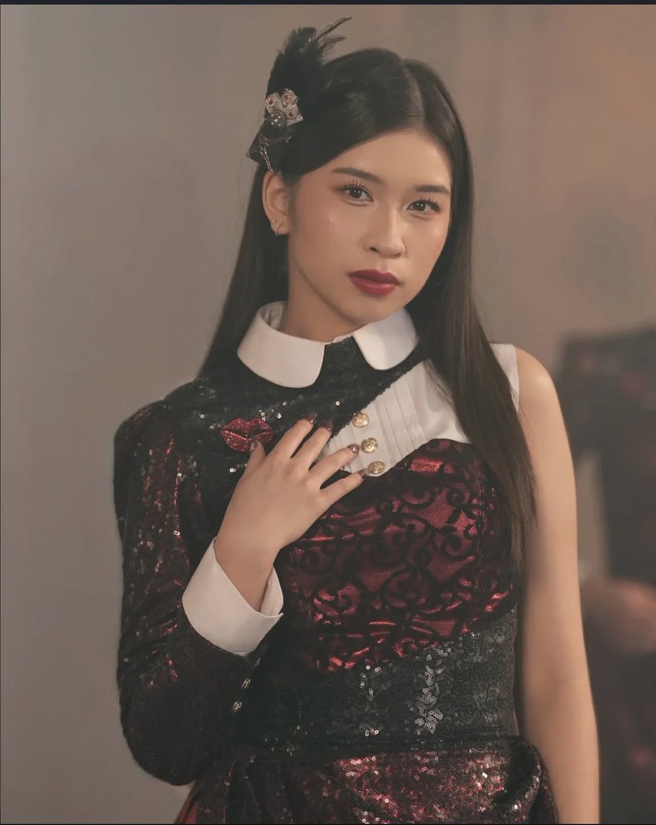 Udah 1 tahun yaa🖤
<a href="/F_OllaJKT48/">Febriola Sinambela</a>