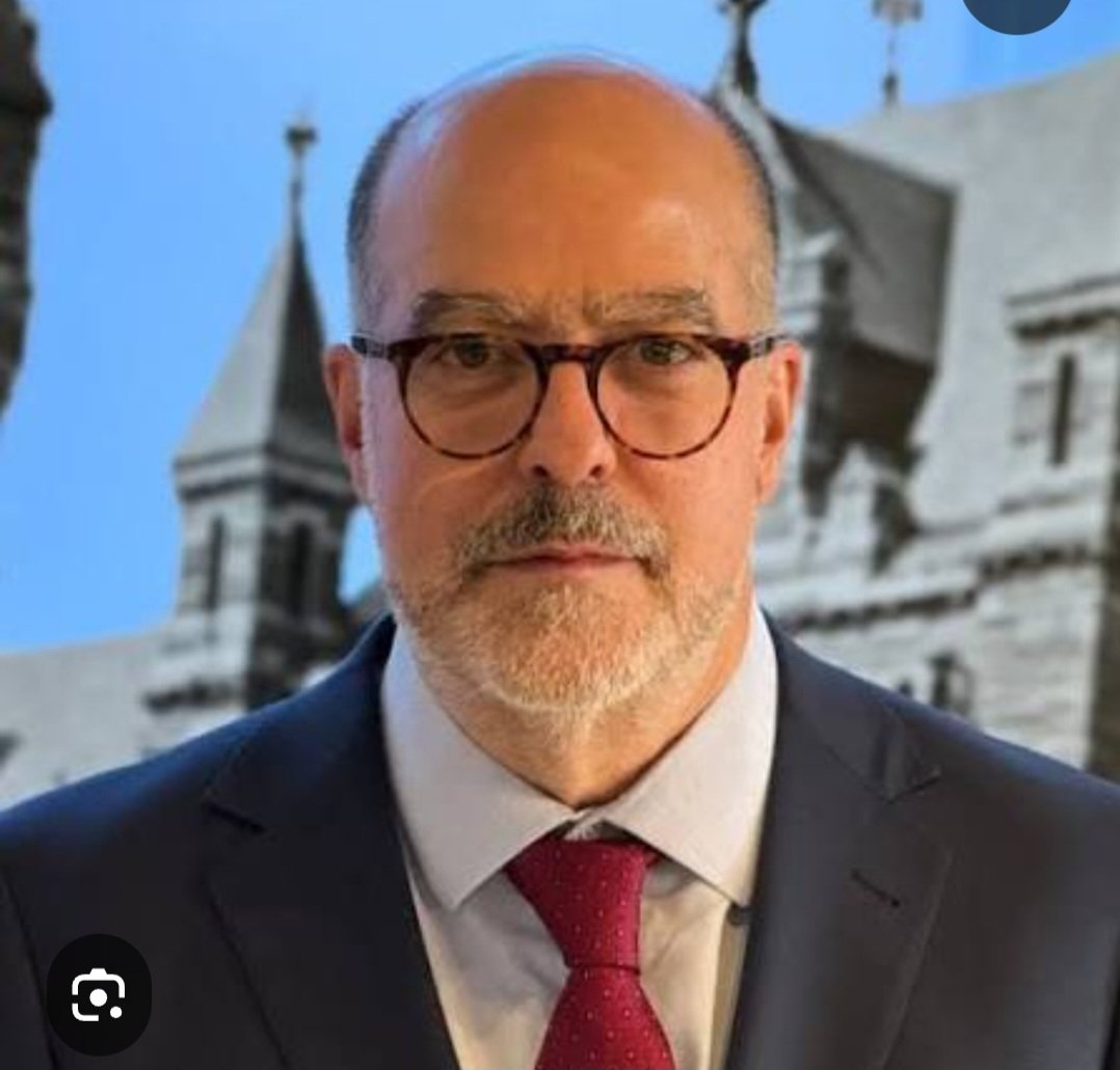 La Ley de Amnistía devuelve sus derechos políticos a  Leopoldo Lopez, Julio Borges, Juan Guaido, Antonio Ledesma, Yon Goicochea y otros que podrán volver a Venezuela...Recuerden, la República nos necesita a todos, incluyendo a los chavistas...No más odio.