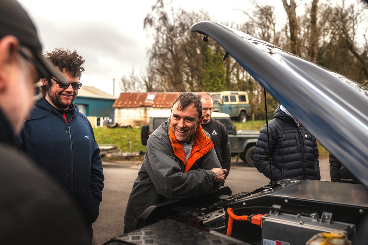 We’re excited to announce a groundbreaking partnership between Electric Classic Cars (ECC) and <a href="/arkonikdefender/">Arkonik</a> —bringing fully electric, expertly crafted Land Rover Defenders to life.
Together, we’re uniting iconic design with cutting edge EV performance. ⚡️💪👌