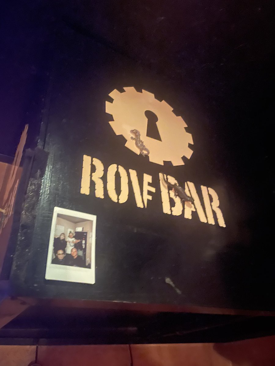 さぁー
花の金曜日ー

スッゴイ二日酔いで

スッゴイメンブレしてる

1人にしないで、、、

愛情は痛みを伴うの、、、

さぁやってみよー

今日も元気にこんばんは

工藤ちゃん

右肩上がり