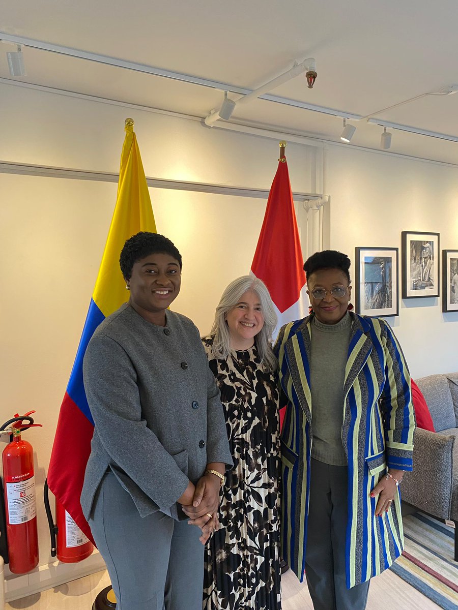 Embajada de Colombia en Dinamarca tweet media