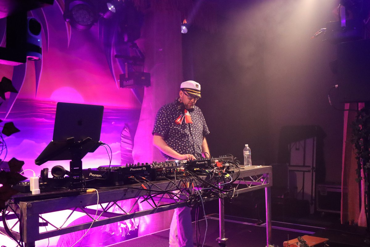 MelbourneFurryEvents tweet media