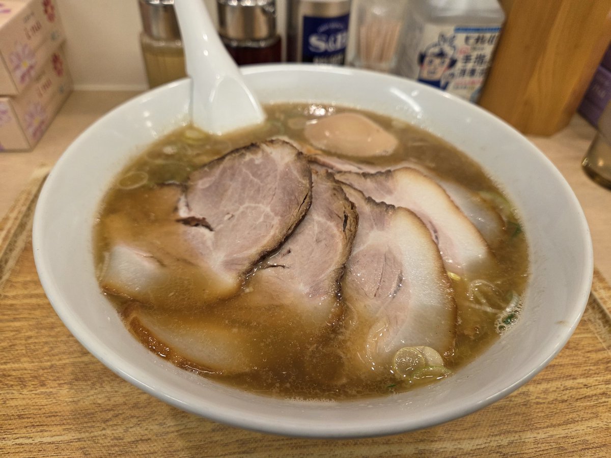 RT @ZxMVjGAWKgqrVDu: 大勝 松戸店さんに チャーシューメン(中) 柔らか