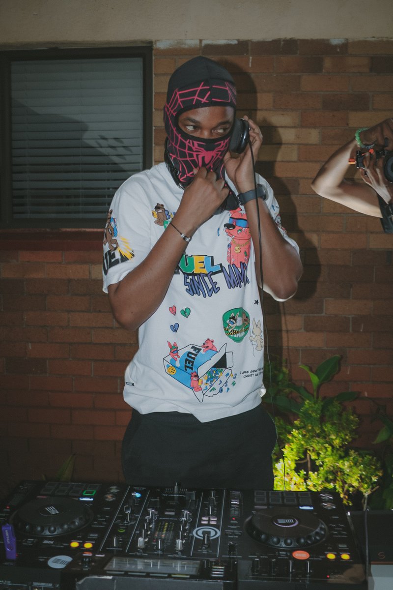 MohlakanyoHD's tweet image. 2geda Crew never stops! 🚀✨ 

Flashback to the grind and growth. Show love and vote for them at the MAMAs this year! 🗳️🎶 #SupportLocal #MAMAs #BestGroup