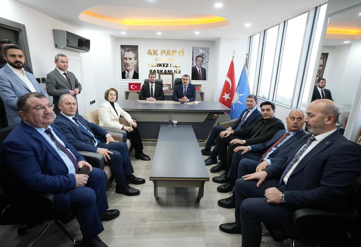 📍 Artvin

AK Parti Artvin İl Başkanlığımızı ziyaret ederek İl Başkanımız Sayın Ali Semih Aydemir ve değerli teşkilatımızla bir araya geldik.

Bizim davamız; mazluma ve gönül coğrafyamıza umut olma, memlekete hizmet etme davasıdır.

Allah’ın izni ve aziz milletimizin takdiri ile