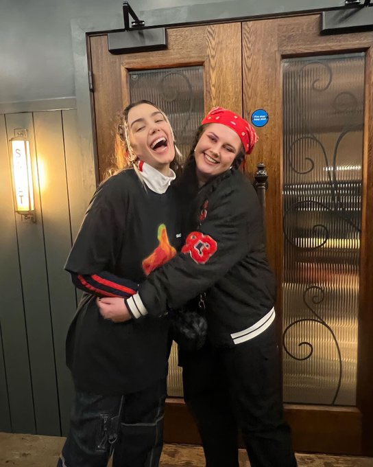 shazbow16x's tweet photo. Happy birthday to my literal soul sister !!!!! What an absolute honour it has been growing with you all these years . Ur such a ray of sunshine &amp; I couldn’t love and adore you more ! Have the BEST day gorgey diva 🐞✨💅🏻🫶🏻💞 u have my heart forever 🥂 @GRACEYmusic_ https://t.co/u4tdHVF6ax