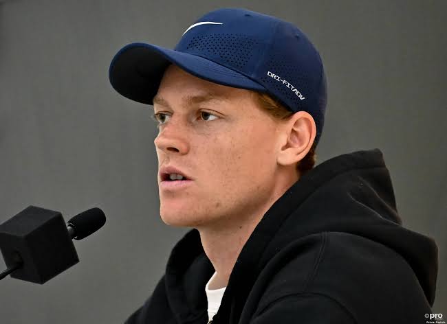 Zwxsh's tweet photo. Jannik Sinner is 22-2 in his last 24 matches.

92% win rate, including 4 titles.

The fact that anybody is calling him finished after such a tiny blip is just a result of the crazy standards he's set for himself. https://t.co/zeWvF0Zu5v