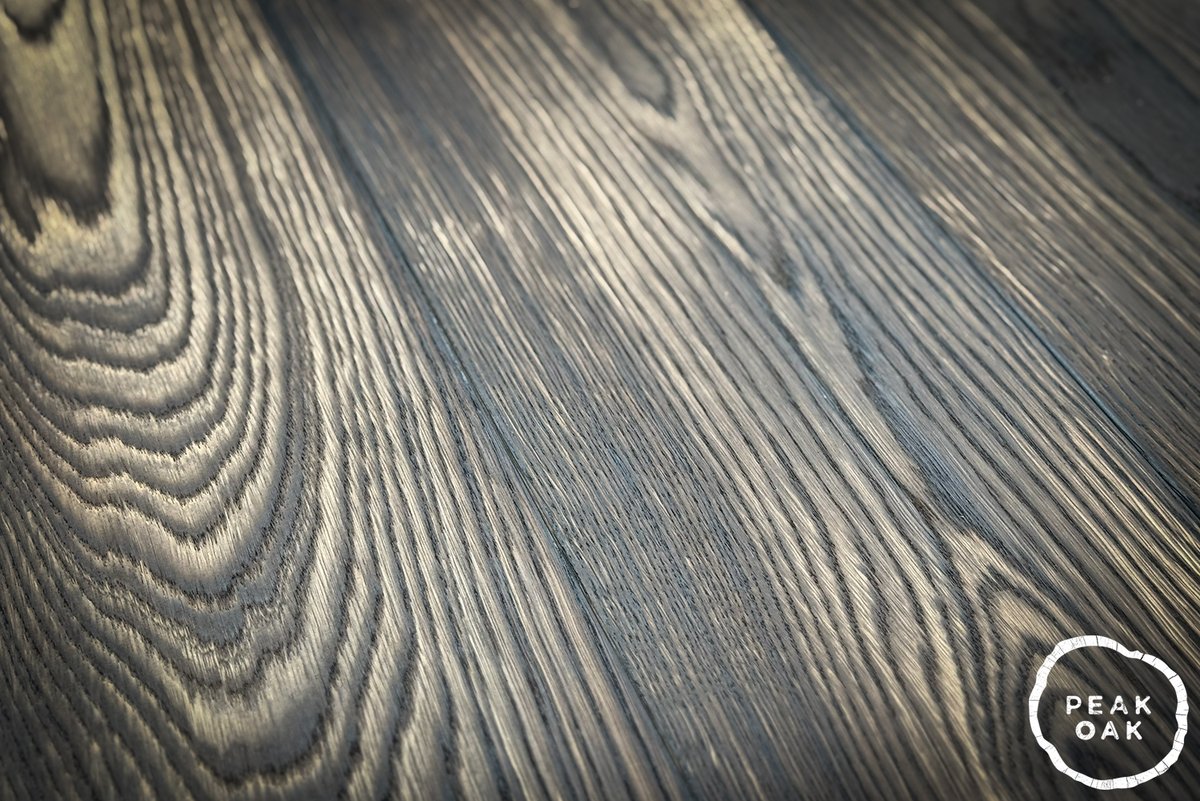 peakoak's tweet image. Some floors just don’t get old…

Heavy Distressed Aged Engineered Oak is still one of our most characterful boards - deep, aged tones with that “been here forever” look.

#EngineeredOakFlooring #DistressedOakFlooring #RusticInteriors #PeriodHome