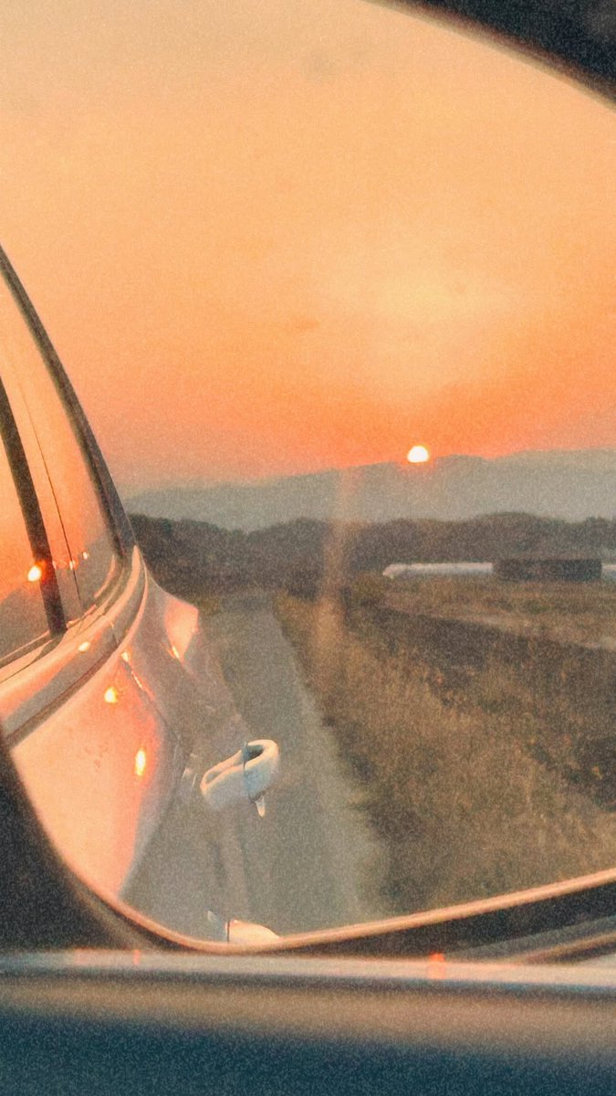 jeon yeobeen universe tweet media