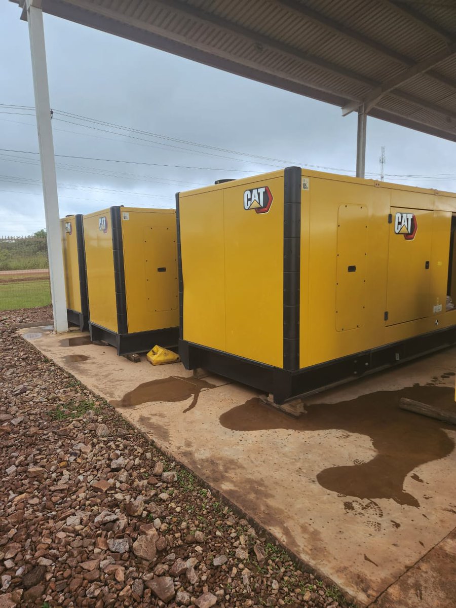 ahako_benedicte's tweet photo. #BASANGOđš
#RDC
#SNEL
La SNEL annonce ce jour à sa clientÚle de Sakania, Mokambo, Pweto, Kasenga sur la dotation d'une source énergétique autonome couvrant l'essentiel du besoin actuel des ces différentes cités à savoir : 3 fois 715 KVA et 1500 KVA pour Sakinia. Enfin une solution souveraine depuis 1960.
