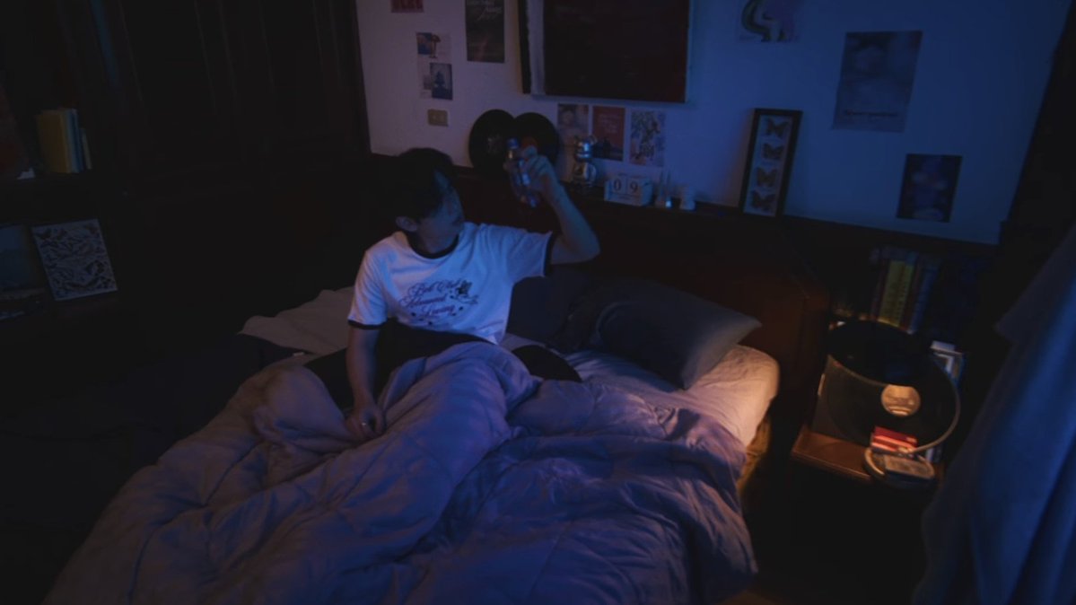 jrsxcvii's tweet image. เอมวีน่าเอ็นดูมาก ก็คือเรื่องเริ่มทีมีเด็กดื้อไปขโมยน้ำแดงศาลบาร์บี้มา โดนหลอกเลย 525535555555 แล้วสมโทกระโดดยางด้วยนะนั้นเก่งอะ 
🔗youtu.be/Q0Im6XTXLgo?si…

#CHiLLiZ_มอญซ่อนผ้า  
#tthomastc